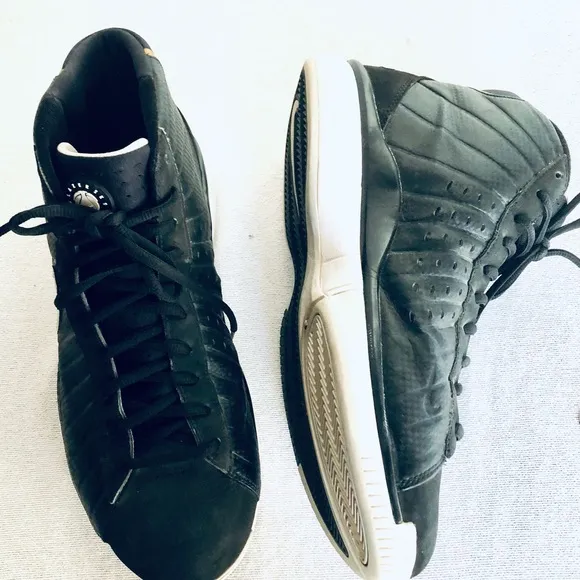 NIKE BLAZERS MENS BLACK BASKETBALL SIZE 11