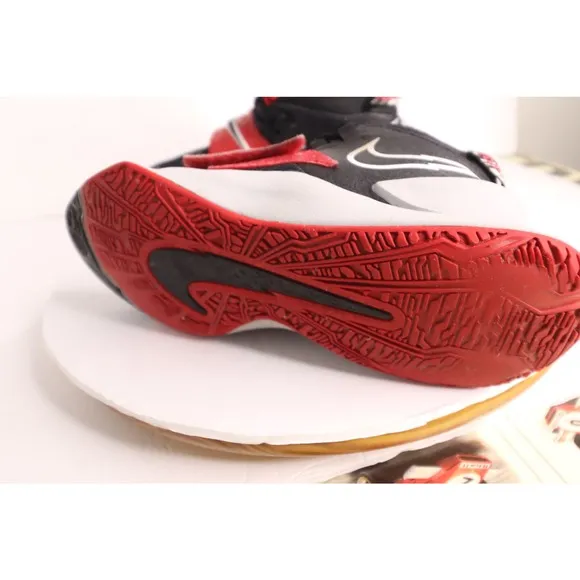 Nike Boys Future Court 3 CT2866-008 Black Red White Basketl Youth Shoes size 5Y