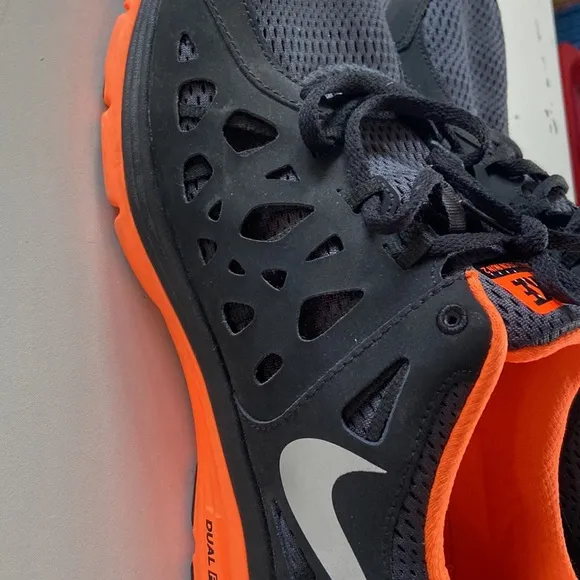 Nike Dual Fusion Run 2