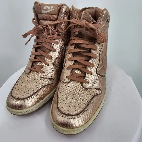 Nike Dunk Sky Hi Wedge Sneakers Rose Gold Snakeskin Size 10