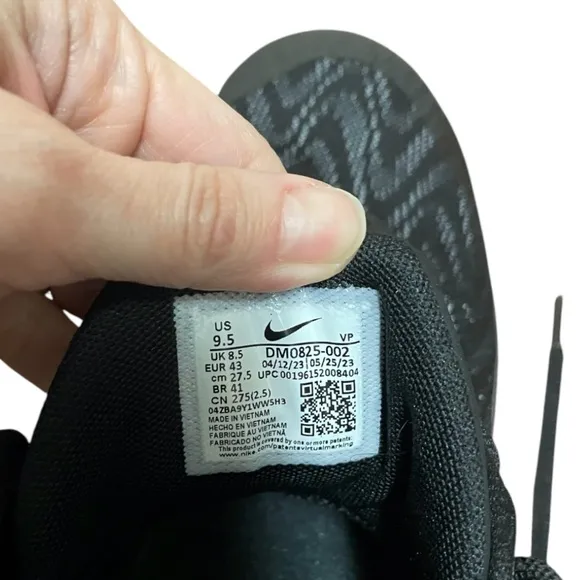 Nike Giannis Immortality 2 Basketball Shoes black
