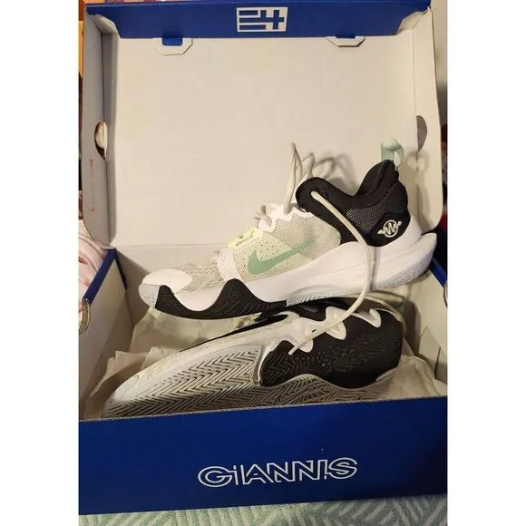 Nike Giannis Immortality 2 Mens Size 8 Basketball Shoes DM0825-101 White Black