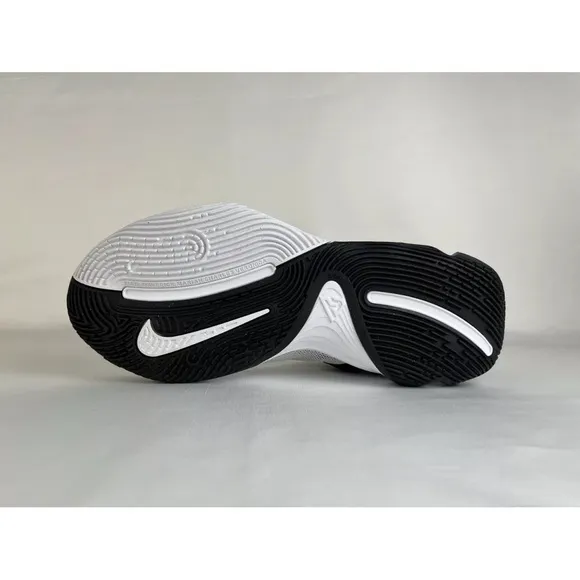 Nike Giannis Immortality 3 Shoes Mens Size 9 White Black Basketball  DZ7533-100