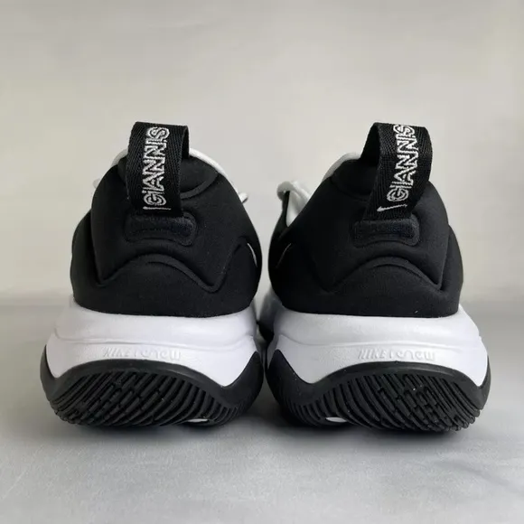 Nike Giannis Immortality 3 Shoes Mens Size 9 White Black Basketball  DZ7533-100