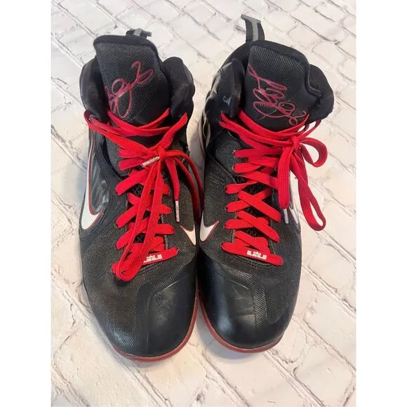 Nike iD Men's Size 11.5 LeBron James 9 Basketball Shoes Miami Heat Black Red
