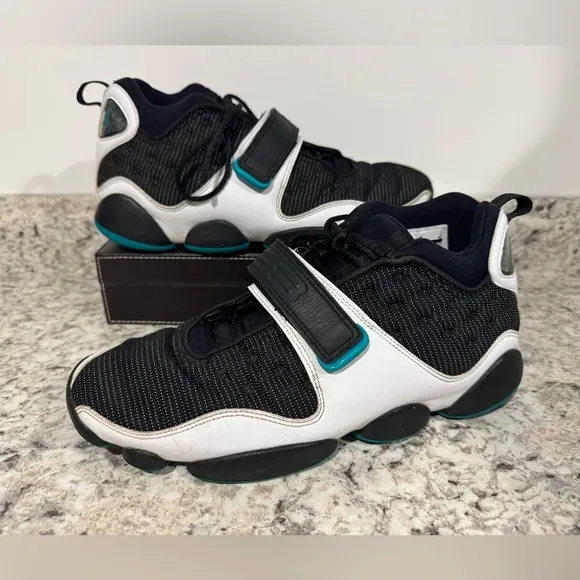 Nike Jordan Black Cat Basketball Shoes AR0772-003 Black Turbo Green Size 9