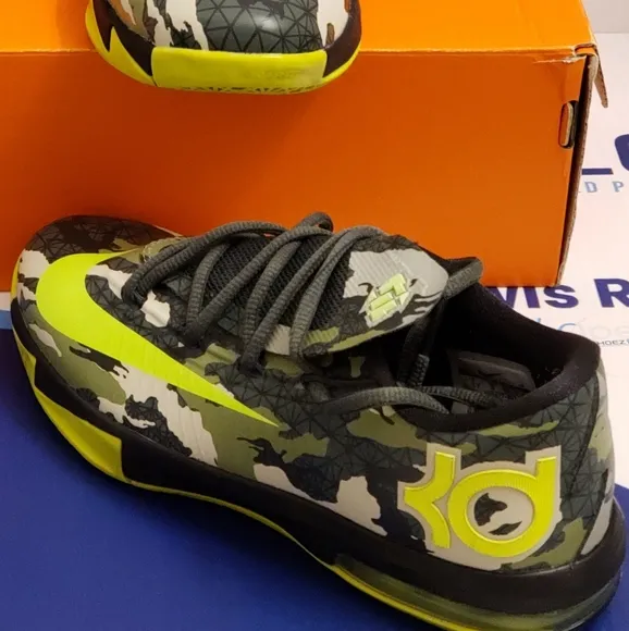 Nike KD 6 Camo Kids Size 3.5y