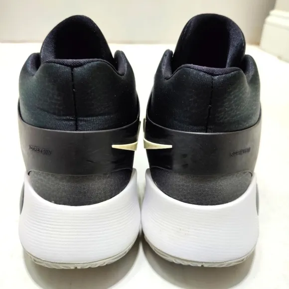 Nike KD Trey 5 IV 'Black/White Men's Shoes Size 10