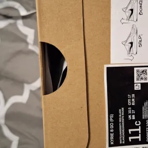 Nike Kyrie 6 Basketball Shoes Box