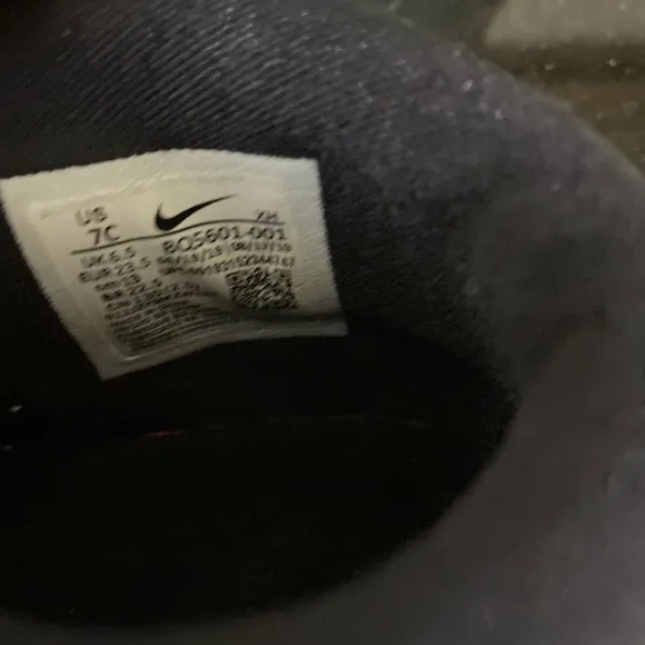 Nike kyrie shoes baby