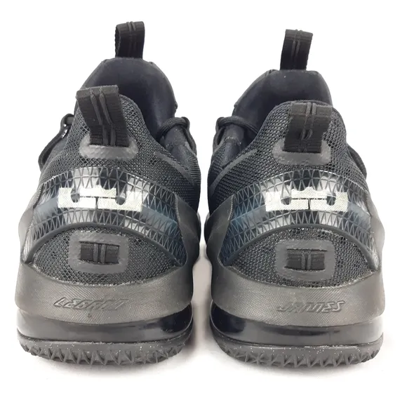 NIKE LEBRON 13 LOW BASKETBALL SHOES