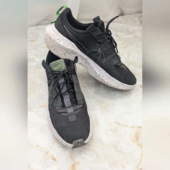 Nike Man's Crater Impact Shoes Black Iron Gray White Green Sizes 11.5
