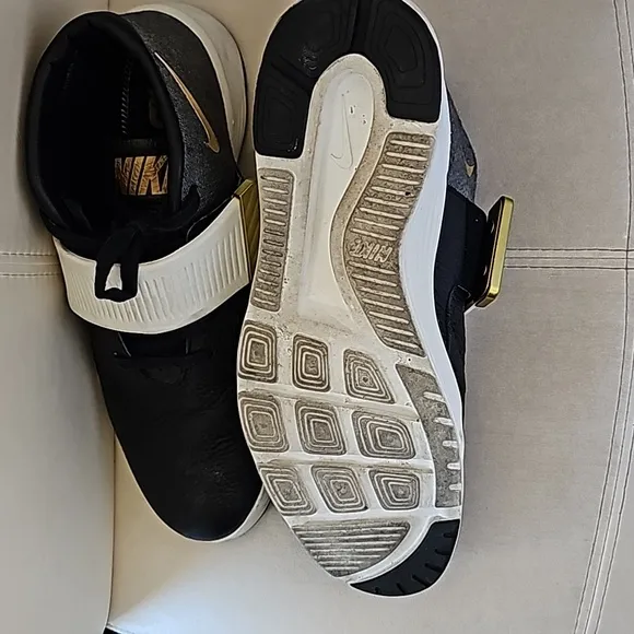 Nike Men's shoes