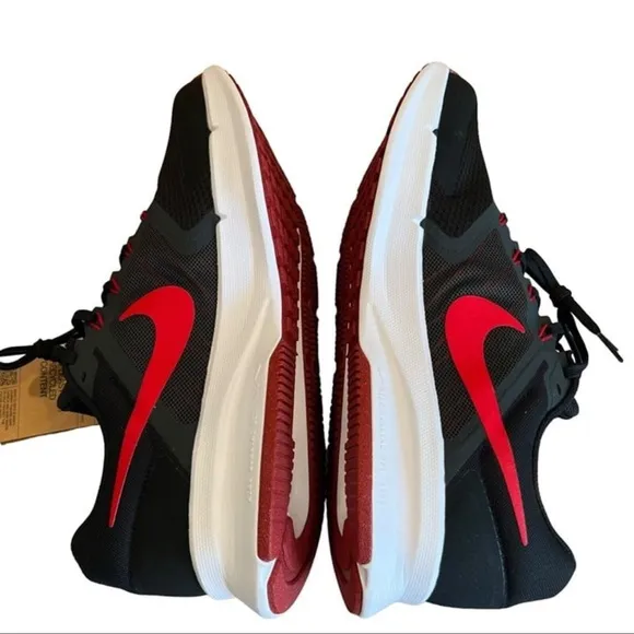 Nike Run Swift 3 Black University Red White Shoes DR2695-001 Men's Size 13 NEW