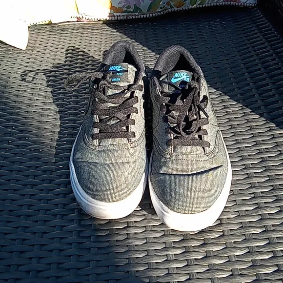 Nike SB check