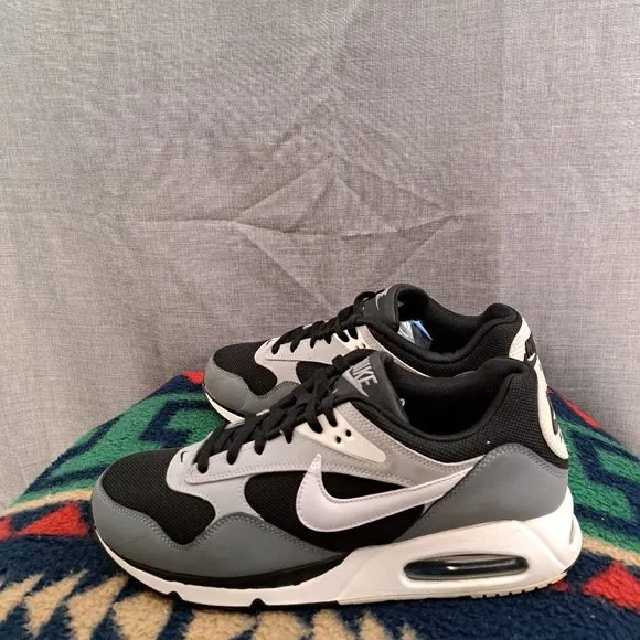 NIKE Shoes Mens Size 11.5 Black Gray Air Max Correlate 511416 011