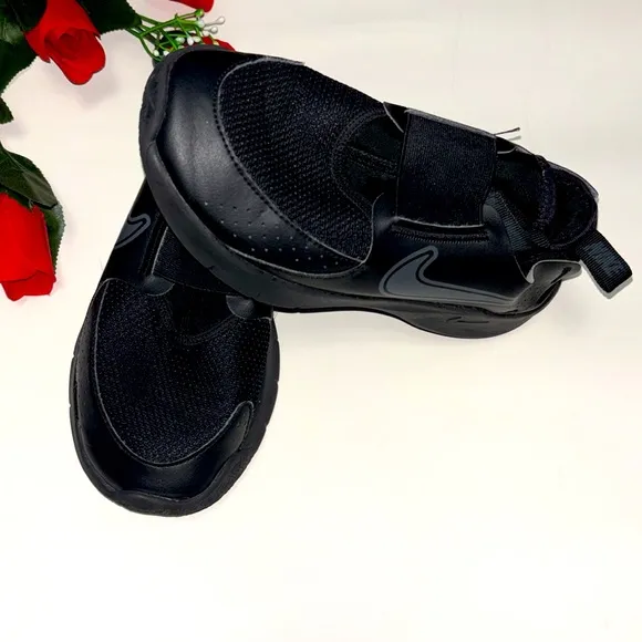 Nike Shoes Size 3y Black