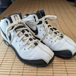 Nike SHOX Zoom Air Elite Basketball Shoes Mens 10.5 White Black Flight 324826 10