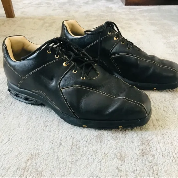 Nike Spikeless Tiger Woods Golf Shoes 11 black