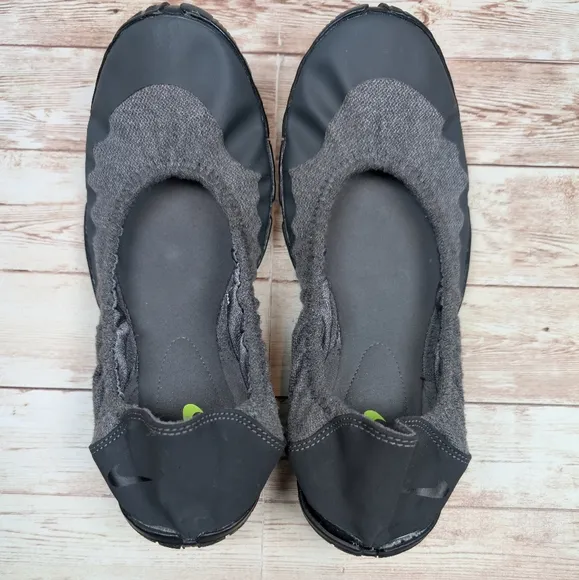 Nike Studio Pack Ballet Flats Yoga Dance Black Slip On Women's Size 7