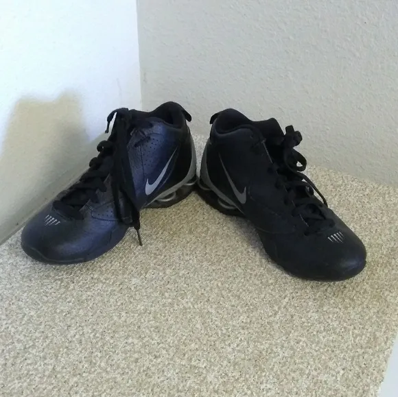 Nike Youth Basketball Shoes