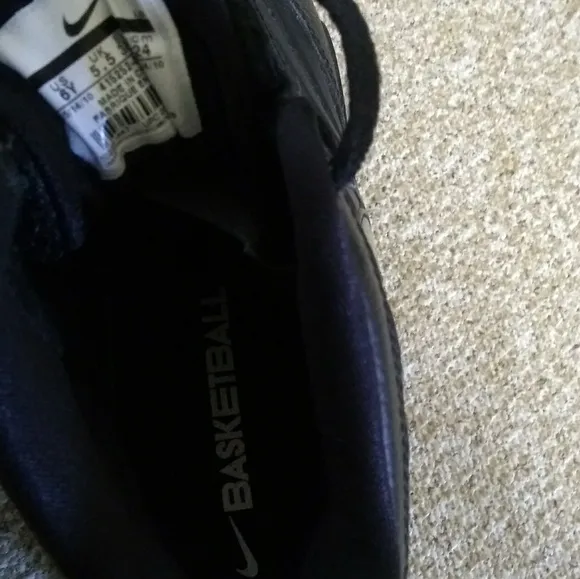 Nike Youth Basketball Shoes