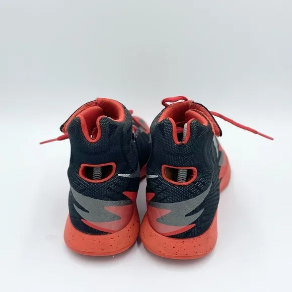 Nike Zoom HyperRev Black and Red Mens Size 7 Basketball Shoes 2013 (630913-001)