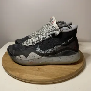 Nike Zoom KD12 AR4229-002 Kevin Durant 12 Edition Wolf Black Men's Size 7 Shoes