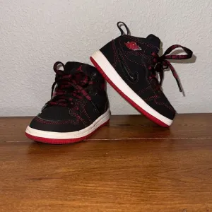Nike Jordan 1 Mid Fearless TD‎ Baby Shoes CU6619-062 Black Red White Sz 6C