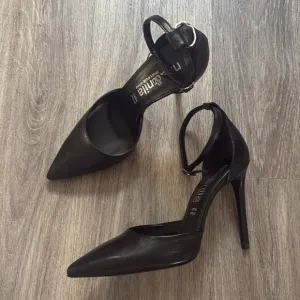 Nila &amp; Nila Black Women's Heels Pointed Toe Ankle Strap Stiletto Heel Pumps