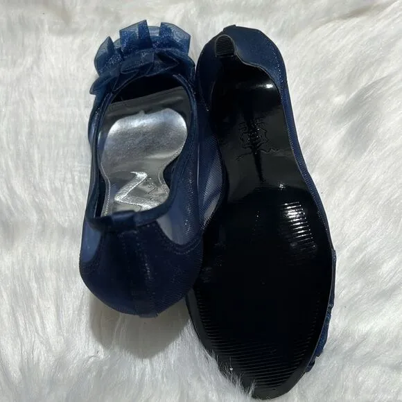 Nina raizel Navy Blue Sheer Ruffled pumps Size 6M.  B78
