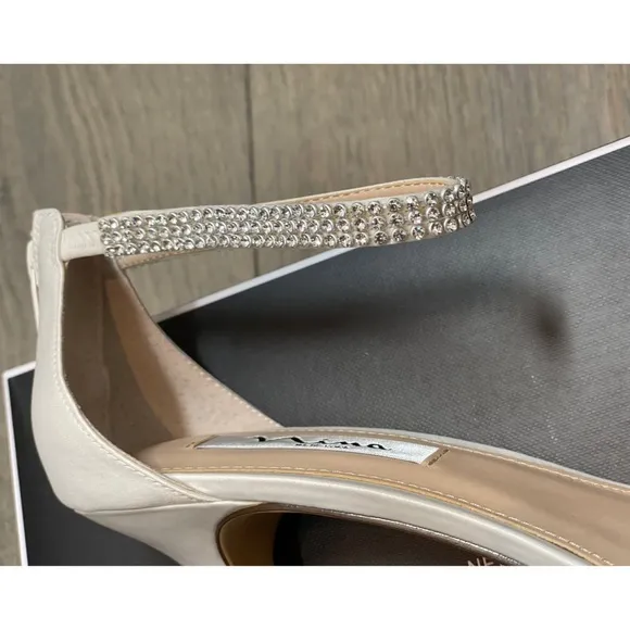 Nina Volanda Dress Sandals - New in Box!