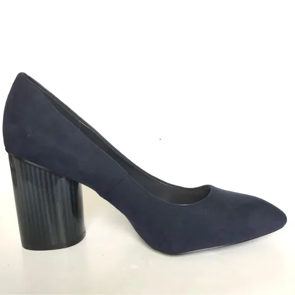 NINE WEST Navy Blue Faux Suede Camanda Heeled Pumps Heels Women’s Size 10