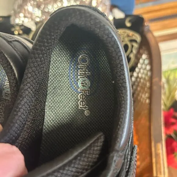 NOBL Ladies Size 7 Black Shoes