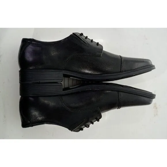 NWOB Clarks Tilden Cap Oxford Dress Shoes Mens Sz 8.5