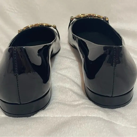 NWOB Salvatore Ferragamo Sz 5.5 Black Patent Leather Flats w/ Gold Hardware