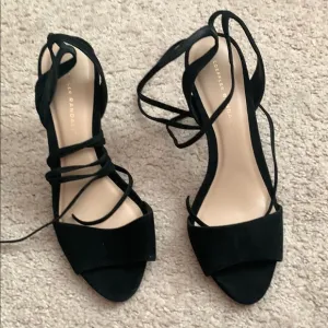 NWOT Black Strappy Suede Heels