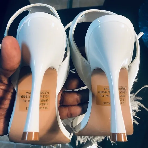 NWOT Lulus Harlee White Patent Feather High Heel Sandals. Size 6