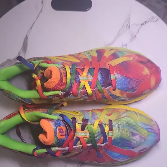 NWOT New Balance 890v3 “Tie-Dye” rainbow running shoes