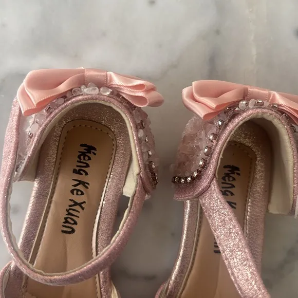 NWOT Pink Glitter Kids Shoes with Bow
