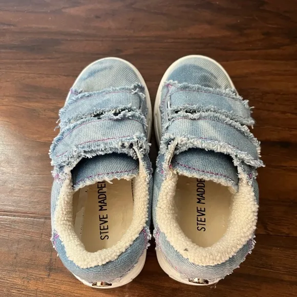 NWOT Steve Madden Rezume Denim Velcro Sneakers w Glitter Star-Size 8