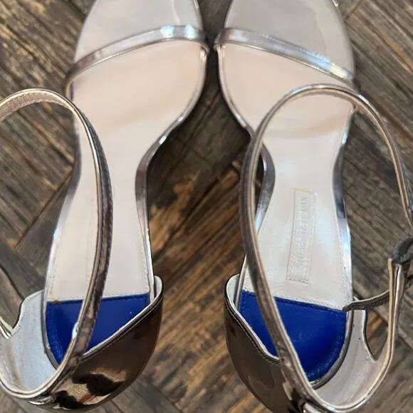NWOT STUART WEITZMAN Amelina Metallic Leather Sandals - Sz 8.5