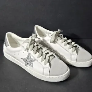 NWOT Vintage Havana VH Carla Sneaker White Silver Glitter Womens Size 8
