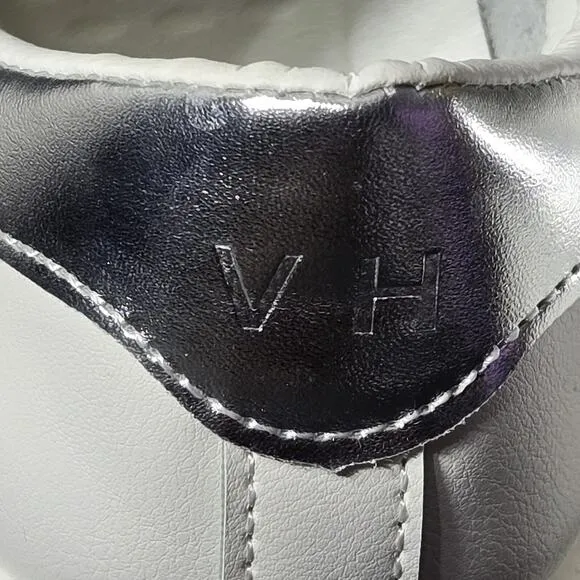 NWOT Vintage Havana VH Carla Sneaker White Silver Glitter Womens Size 8