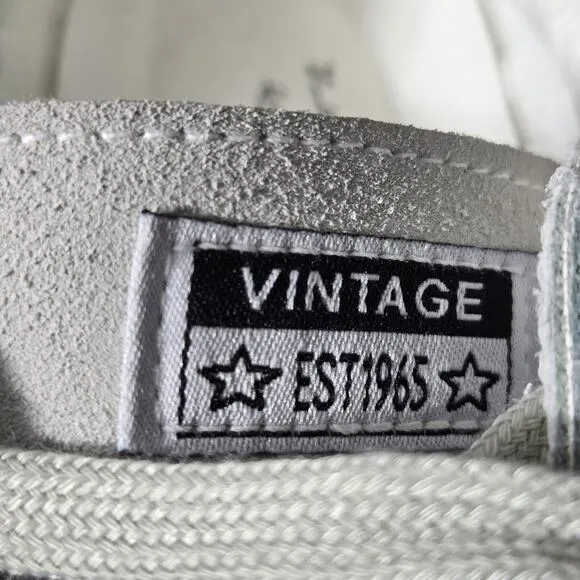 NWOT Vintage Havana VH Carla Sneaker White Silver Glitter Womens Size 8