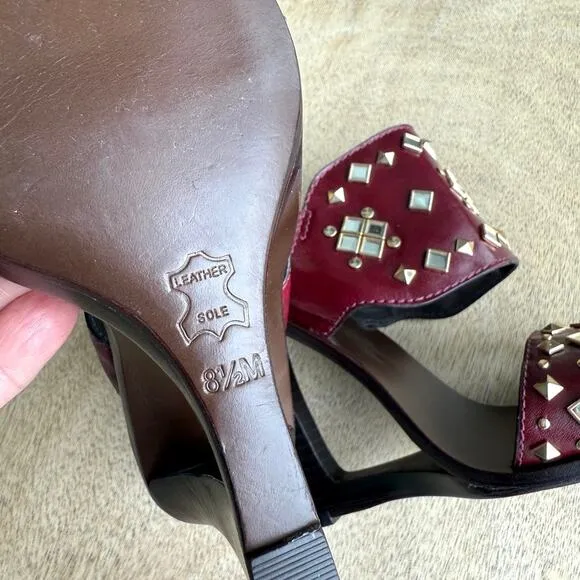 NWOT/Box TORY BURCH Kingsbridge Studded Wedge Sandals Burgundy Gold 8.5 Leather