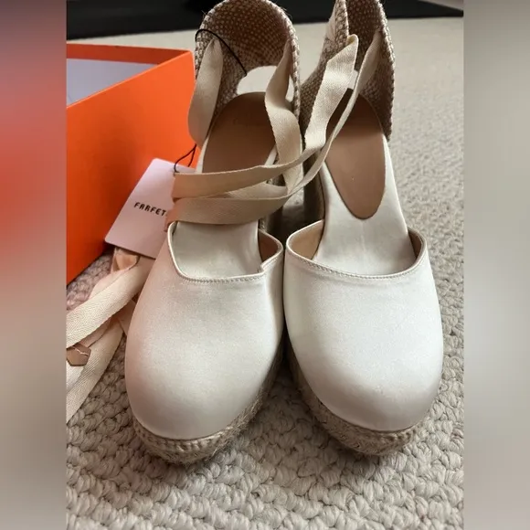 NWT Castaner white ivory satin lace up espadrille shoes gold flecks size 7.5/38