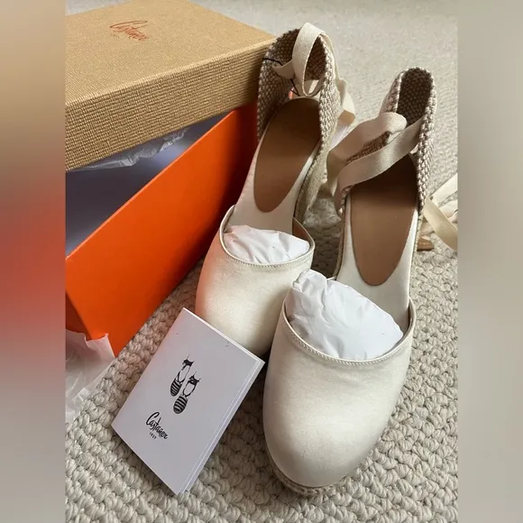 NWT Castaner white ivory satin lace up espadrille shoes gold flecks size 7.5/38