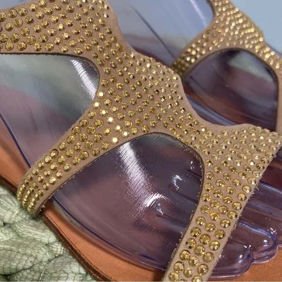 NWT Cocobelle Venus Gold Studded Tan Leather Resort Studded Flat Sandals