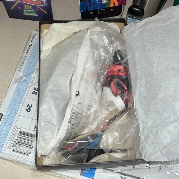 NWT Elsie Fabric Knotted Doorsay Pumps